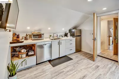 832 7th Ave, Oakland, CA 94606 - Photo 48