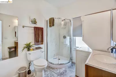 832 7th Ave, Oakland, CA 94606 - Photo 30