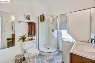 832 7th Ave, Oakland, CA 94606 - Photo 30