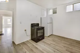 832 7th Ave, Oakland, CA 94606 - Photo 4