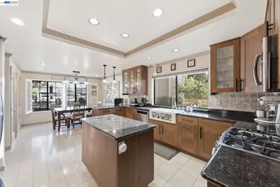 24439 Gina Ct, Hayward, CA 94541 - Photo 16