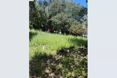 Beauforest Drive, Oakland, CA 94603 - Photo 2