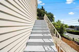 6914 Outlook Ave, Oakland, CA 94605 - Photo 2
