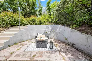 6914 Outlook Ave, Oakland, CA 94605 - Photo 32