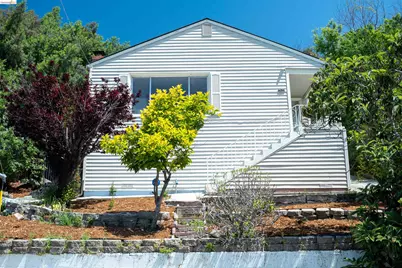 6914 Outlook Ave, Oakland, CA 94605 - Photo 1