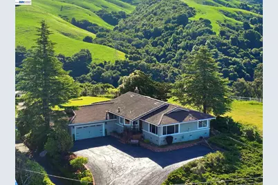 26446 Fairview, Castro Valley, CA 94542 - Photo 2