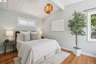 2317 Mira Vista Dr, El Cerrito, CA 94530 - Photo 12
