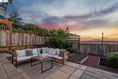 2317 Mira Vista Dr, El Cerrito, CA 94530 - Photo 26