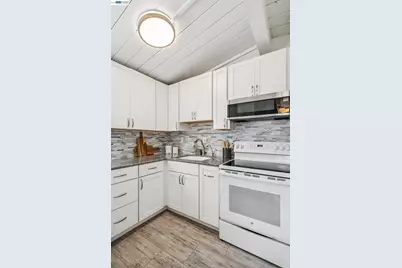 2317 Mira Vista Dr, El Cerrito, CA 94530 - Photo 10