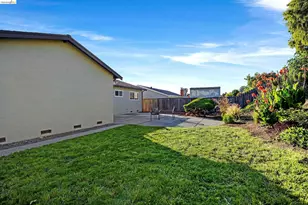 970 Kittery Way, Pinole, CA 94564 - Photo 40
