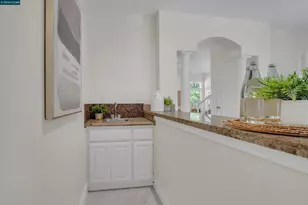 2208 Fieldcrest Ct, Fairfield, CA 94534 - Photo 6
