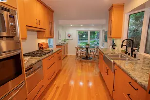 70 St James Pl, Piedmont, CA 94611 - Photo 6