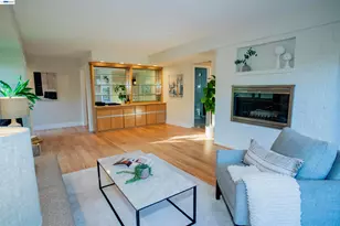 70 St James Pl, Piedmont, CA 94611 - Photo 30
