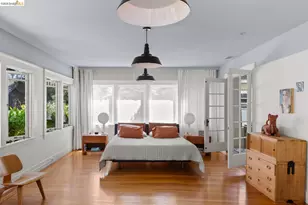 6434 Regent St, Oakland, CA 94618 - Photo 32