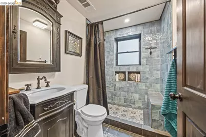 1712 Paru St, Alameda, CA 94501 - Photo 32