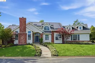 471 Silver Hollow Dr, Walnut Creek, CA 94598 - Photo 2