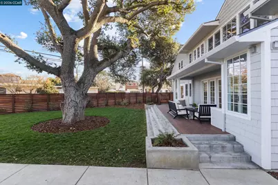 524 Oak Grove Ave., Burlingame, CA 94010 - Photo 1