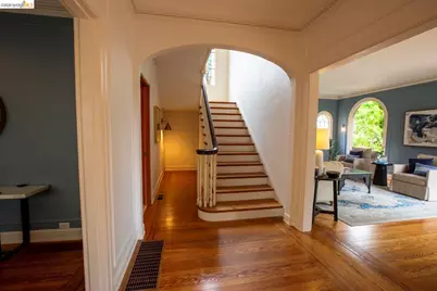 6406 Mystic, Oakland, CA 94618 - Photo 4