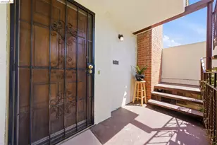 2257 Park Blvd, Oakland, CA 94606 - Photo 8