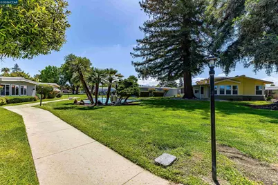 2368 Dalis Drive, Concord, CA 94520 - Photo 48