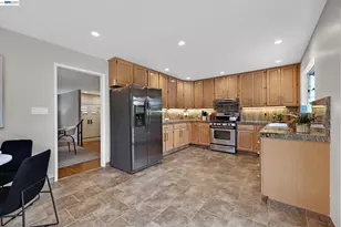 627 17th Ave, Menlo Park, CA 94025 - Photo 8