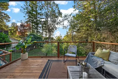 230 Fairlawn Dr, Berkeley, CA 94708 - Photo 36