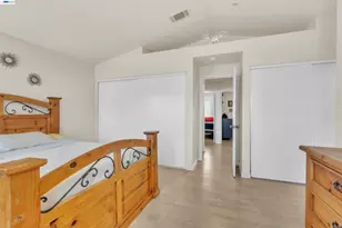 5059 Glenhollow Way, Antioch, CA 94531 - Photo 18