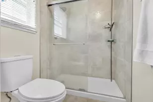 5059 Glenhollow Way, Antioch, CA 94531 - Photo 16