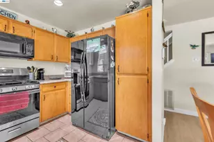 5059 Glenhollow Way, Antioch, CA 94531 - Photo 10