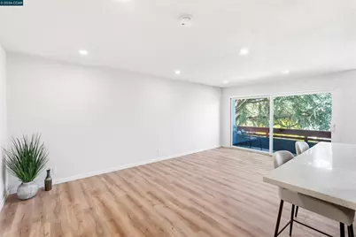 710 22nd #203, Oakland, CA 94606 - Photo 6