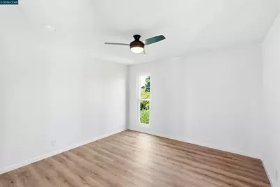 710 22nd #203, Oakland, CA 94606 - Photo 32