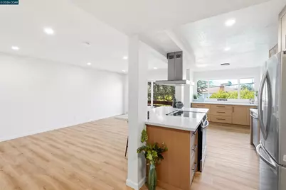 710 22nd #203, Oakland, CA 94606 - Photo 4