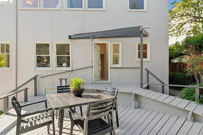 1021 Longridge Rd, Oakland, CA 94610 - Photo 50