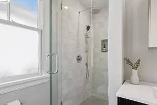 1021 Longridge Rd, Oakland, CA 94610 - Photo 48