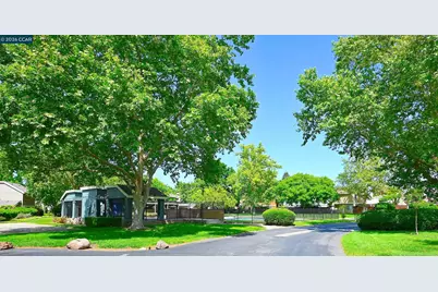 4284 Dubhe Ct, Concord, CA 94521 - Photo 42