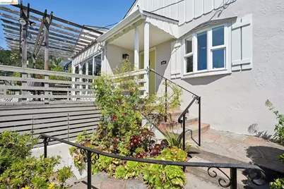 4282 Fruitvale Ave, Oakland, CA 94602 - Photo 2