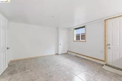 962 55th St, Oakland, CA 94608 - Photo 56