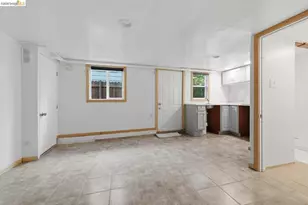 962 55th St, Oakland, CA 94608 - Photo 52