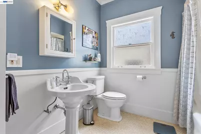 1610 Pacific Ave., Alameda, CA 94501 - Photo 24