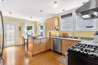 1610 Pacific Ave., Alameda, CA 94501 - Photo 10