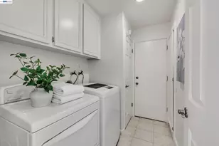 34233 Arizona St, Union City, CA 94587 - Photo 30