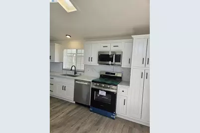 183 Neptune Ave #8, Hayward, CA 94544 - Photo 8