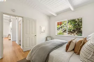 6680 Saroni Dr, Oakland, CA 94611 - Photo 36