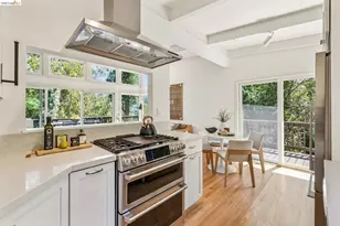 6680 Saroni Dr, Oakland, CA 94611 - Photo 24