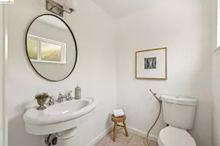 6680 Saroni Dr, Oakland, CA 94611 - Photo 34