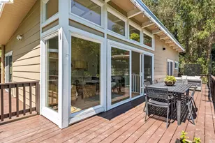 6680 Saroni Dr, Oakland, CA 94611 - Photo 10