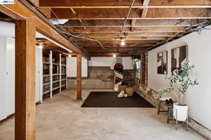2435 Burlington St, Oakland, CA 94602 - Photo 42