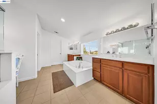 2536 Tampico Dr, Bay Point, CA 94565 - Photo 32