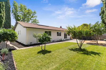 1229 Jensen Dr, Pittsburg, CA 94565 - Photo 40