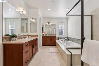415 Dewitt Ln, Alameda, CA 94501 - Photo 24